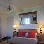 Aude Cite-city Bed & Breakfast 3*