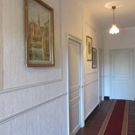 Aude Cite-city Bed & Breakfast 4*