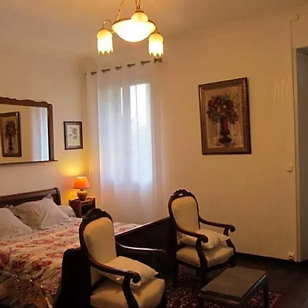 Aude Cite-city Nocleg ze śniadaniem 3*