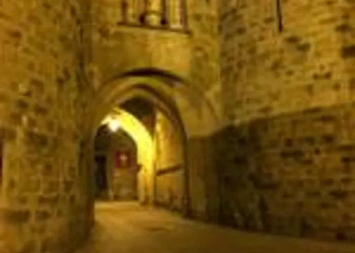 Aude Cite-city فندق مبيت وإفطار قرقشونه