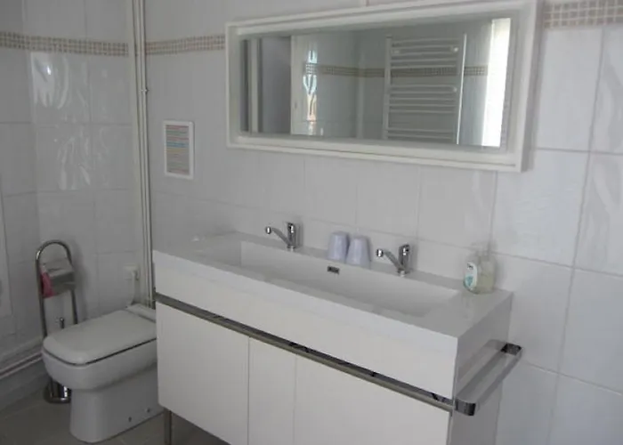 Aude Cite-city فندق مبيت وإفطار